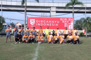 Kapolda Sumsel laksanakan Olahraga Futsal Bersama Personel Polrestabes Palembang