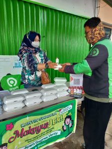 Gojek Sumbagsel Gandeng UMKM Luncurkan Kantin Swadaya Demi Meringankan Beban Harian Mitra di Masa Pandemi