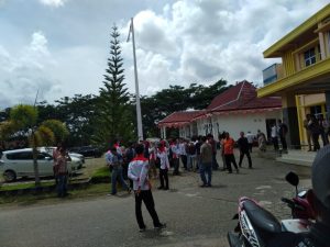 Ratusan Anggota BPD, Demo Ke Kantor DPRD Dan BKD Muratara