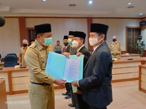 Bupati Lahat Lantik Pimpinan BAZNAS Kabupaten Lahat Periode 2020-2025