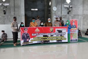 Polres Muara Enim Bakti Sosial Serentak dan Pelayanan Kesehatan Gratis