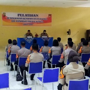 Tingkatkan Kemampuan Personel, Dit Pamobvit Polda Sumsel Latihan Bongkar Pasang Senjata Api