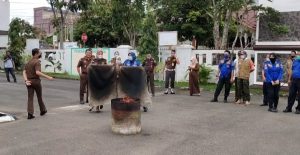 Antisipasi, Kejari Lahat Gelar Simulasi Tanggap Darurat Pemadaman Api