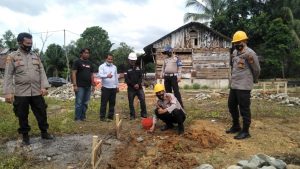 Kapolres Lahat Lakukan Peletakan Batu Pertama Pembangunan Aspol Polsek Kikim Tengah