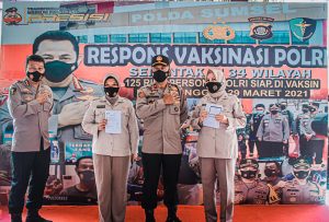 Kapolda Sumsel didampingi Wakapolda Sumsel Cek N Ricek Personel Polda Sumsel Siap di Suntik Vaksin Covid-19