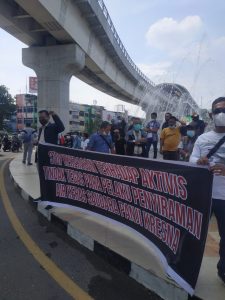 Gabungan Aktivis Sumsel Menggelar Aksi di Bundaran Air Mancur