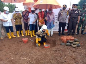 Bupati Laksanakan Peletakkan Batu Pertama Pembangunan Gedung KPU Musi Rawas