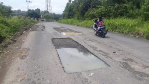 Pembangunan Proyek Akses Jalan STL Ulu Terawas, Tak Kunjung di Perbaiki