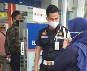 Temukan Uang di ATM BRI, Tiga ASN Polda Sumsel Telepon Pihak Bank