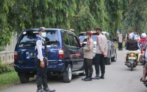 Wakapolda Sumsel Cek Pos Penyekatan dekranasda Jakabaring Palembang