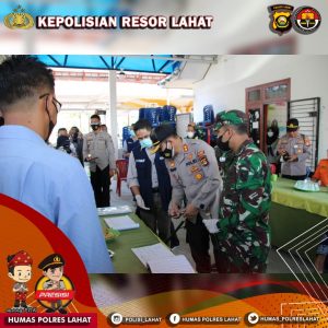 Kapolres Lahat Bersama Forkompimda  Tinjau posko PPKM di 3 Zona Merah Covid-19