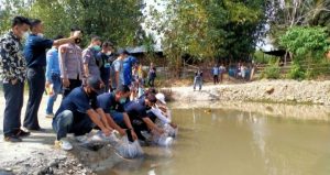 Tanam Pohon dan Tebar Bibit Ikan, Wabup Lahat : Jaga Lingkungan Hidup