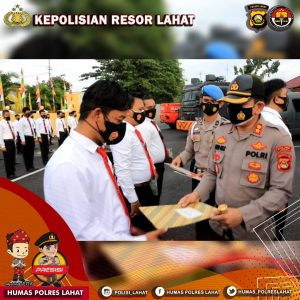 Berhasil Ungkap Kasus Curas dan Pembunuhan, 21 Personel Polres Lahat dan Polsek Pajar Bulan Dapat Penghargaan