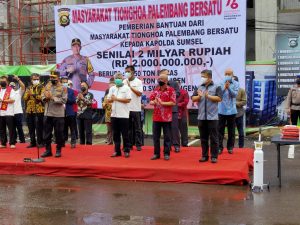 Kapolda Sumsel Terima Bantuan Simbolis Dari Masyarakat Tionghoa Palembang Bersatu