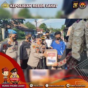 Bansos Polres Lahat Menggandeng IWO dan JMSI kabupaten Lahat