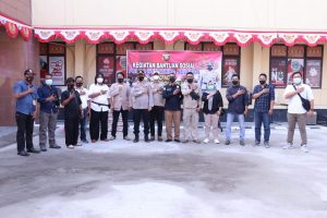 Kapolda Sumsel Berikan Bantuan pada Wartawan