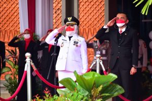 Pimpin Upacara HUT RI Ke-76, Ini Harapan Mulia Bupati H Ratna Machmud untuk Kabupaten Mura
