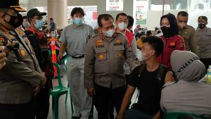 Diawal Tugasnya Kapolda Sumsel  Irjen Pol Toni Harmanto Memantau Langsung Vaksinasi