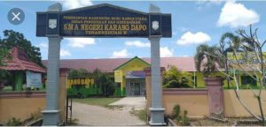 Pagar Sekolah SMA Negeri Karang Dapo Roboh, Baru Genap Satu Bulan Di Bangun
