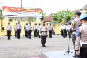 Kapolres Lahat Pimpin Apel Gelar Pasukan Persiapan Pilkades serentak di Kabupaten Lahat