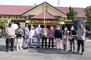Polres Lahat Berikan Penghargaan Kepada Pemenang Lomba Video Pendek Sosialisasikan Vaksinasi Covid-19