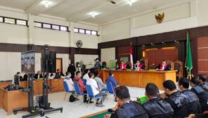 Sidang Tiga Tedawa Koropsi Normalisai Sungai Abab Pali