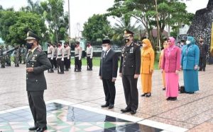 Hari Pahlawan, Dandim 0405/Lahat Pimpin Upacara Ziarah di TMP Kabupaten Lahat
