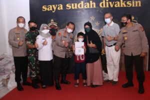 Kapolda Sumsel Didampingi Karoops Tinjau  Vaksinasi Anak Usia 6-11 Tahun dan Vaksinasi Dosis 3