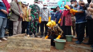 Bupati Musi Rawas Letakkan Batu Pertama Pembangunan Kampus Unmura