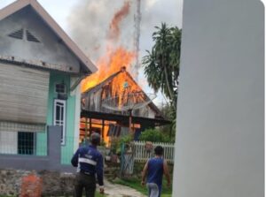 Satu Rumah Terbakar di Desa Keban Agung Dusun II Kecamatan Lawang Kidul