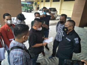 Mahasiswa UKB Palembang  Gelar Aksi Demo Desak Kapolda Tindak Tegas Aksi Debt Colector dan Premanisme
