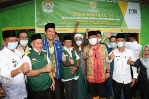 Pj. Bupati Salurkan Bantuan Program Bedah Rumah Kepada Warga Desa Pajar Bulan