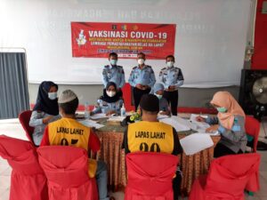 Lapas Lahat Lakukan Vaksinasi Booster Untuk WBP dan Petugas Pemasyarakatan