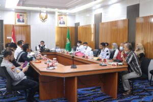 Melalui Mediasi, Pj. Bupati Selesaikan Sengketa Kompensasi Antara Warga dan PT. KAI