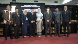 Pengambilan Sumpah Janji Wakil Ketua DPRD Kota Palembang Sisa Masa Jabatan 2019 – 2024