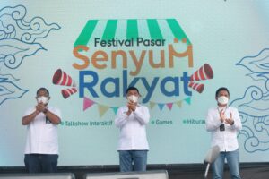 Bantu Pelaku Usaha Umi-UMKM  Pegadaian Bersama BRI dan PNM Gelar Festival Pasar Senyum Rakyat