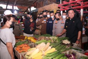 Sambut Ramadhan 1443 H, Gubernur Sumsel Didampingi Kapolda Sumsel Bersama Forkompimda Tinjau dan Cek Ketersedian Bahan Pokok