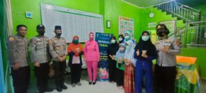 Dihari Ke -17 Ramadhan, Giliran Bag SDM dan Bag Log Berbagi Takjil