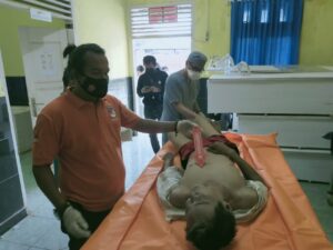 Saat Melintas di Gang Pelangi , Saksi Ini Temukan Mayat Tergeletak