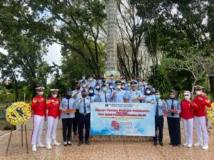 Hormati Para Pahlawan, Bapas Lahat Tabur Bunga