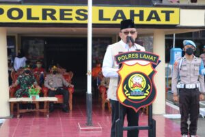 Apel Gelar Pasukan Ops Ketupat Musi 2022 1443 H di Polres Lahat, Wabup Lahat Sampaikan Amanat Kapolri