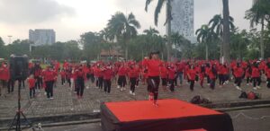 Gelar senam SICITA, PDI Perjuangan kota Palembang Ajak masyarakat jaga kesehatan.