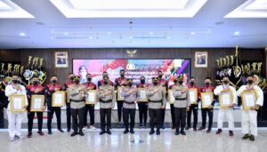 Kapolri Berikan Penghargaan ke Atlet Polri yang Sumbang Medali untuk Indonesia di Sea Games