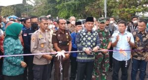 Buka Pameran Pembangunan Sambut HUT Lahat, Bupati Lahat : Kenalkan Produk Inovasi Untuk Pembanguan