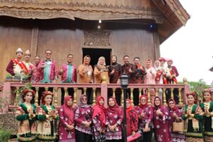 Rumah Adat Tunggu Tubang Menjadi Kebanggaan Pada Festival Anjungan Sumatera Selatan