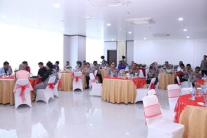 Wakapolda Sumsel Nobar Acara Nusantara Gemilang dan Semarak Bhayangkara ke-76  Bersama Tokoh Pemuda dan Mahasiswa