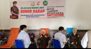 Sambut Hari Bhakti Adhyaksa Ke-62, Kejaksaan Negeri Lahat Gelar Donor Darah dan Pemeriksaan Kesehatan