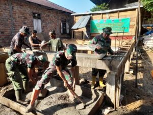 Perkuat Kemanunggalan TNI dan Rakyat, Kodim 0405/Lahat Bedah Rumah Pak Sadri