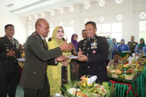 Tingkatkan Sinergitas, Kapolres Lahat AKBP Eko Sumaryanto : Selamat HUT TNI Ke 77