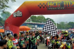 Melepas Sinergis Trail Kodim 0405/Lahat Rangkaian HUT TNI ke-77,  Bupati Lahat : Promosikan Wisata